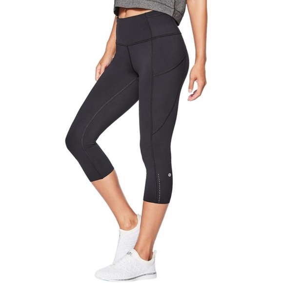 lululemon athletica Pants - Lululemon Athletica fast and free leggings